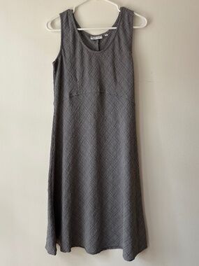 Grey midi sleeveless dress